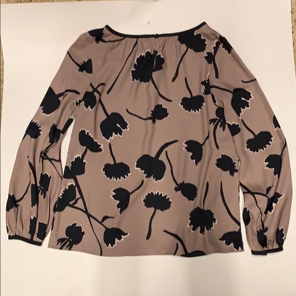 🎉SALE Ann Taylor Loft Blouse XSP🎉 - Picture 2 of 7